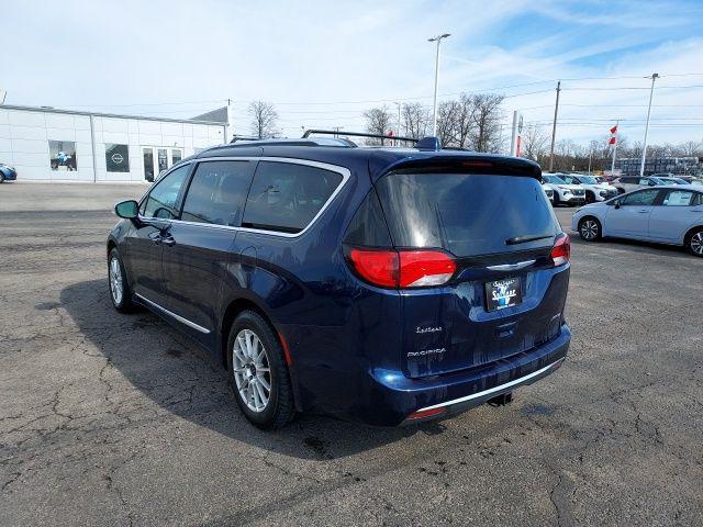 used 2017 Chrysler Pacifica car, priced at $14,834