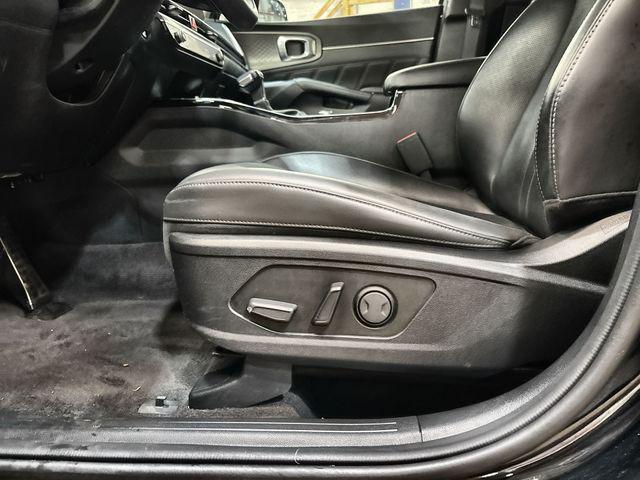 used 2025 Kia Sorento car, priced at $36,621