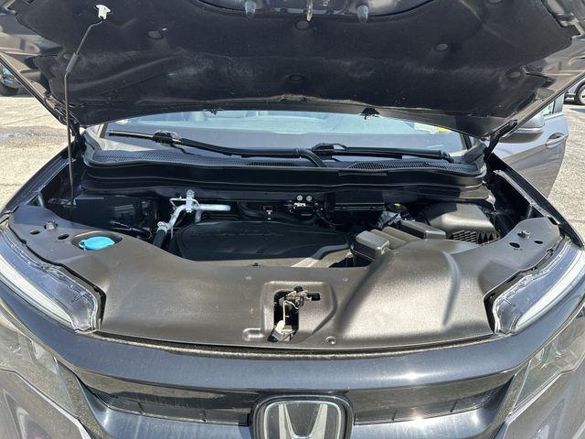 used 2021 Honda Pilot car, priced at $27,968