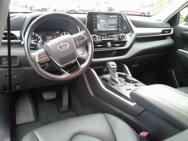 used 2021 Toyota Highlander car, priced at $31,822