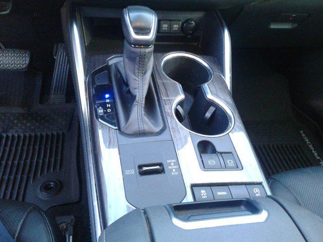 used 2020 Toyota Highlander car, priced at $25,243