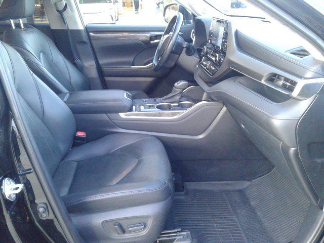 used 2020 Toyota Highlander car, priced at $25,243