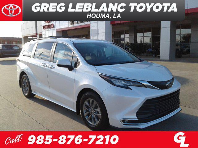 used 2022 Toyota Sienna car, priced at $31,635