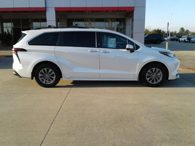 used 2022 Toyota Sienna car, priced at $31,635