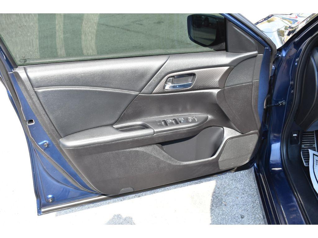 2016 Obsidian Blue Pearl Honda Accord