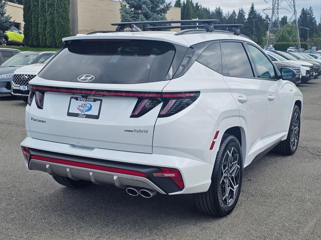 2024 White Pearl Hyundai TUCSON Hybrid