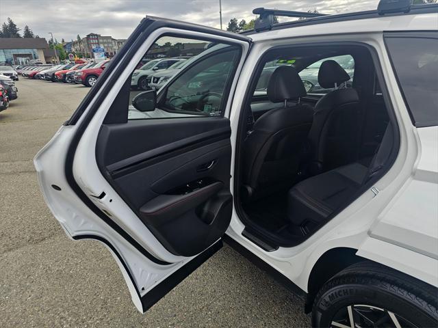 2024 White Pearl Hyundai TUCSON Hybrid