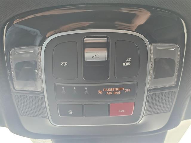 2024 White Pearl Hyundai TUCSON Hybrid