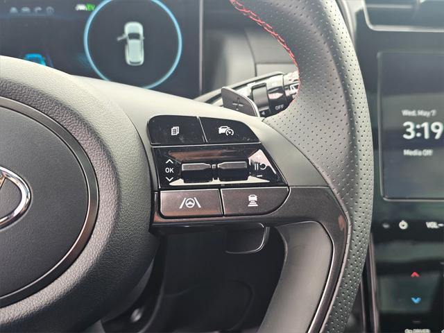 2024 White Pearl Hyundai TUCSON Hybrid