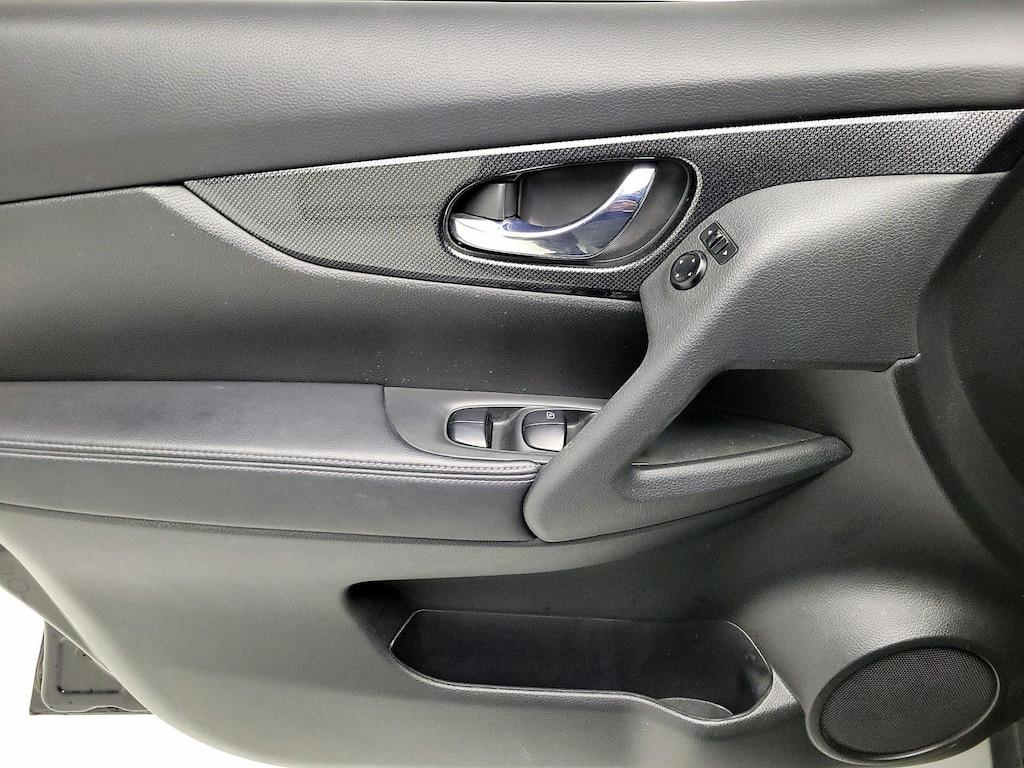 used 2016 Nissan Rogue car, priced at $16,998