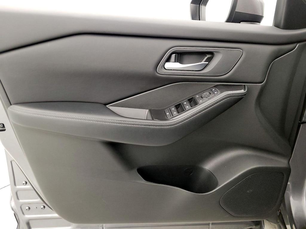 used 2025 Nissan Rogue car, priced at $23,998