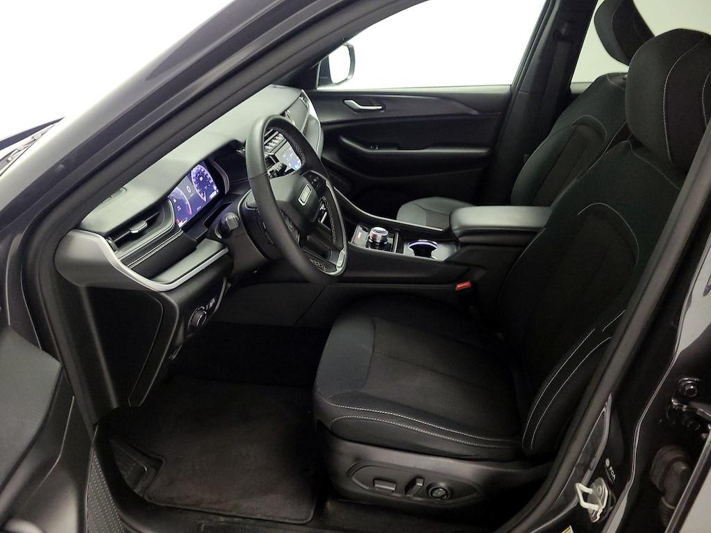 used 2024 Jeep Grand Cherokee car, priced at $28,998