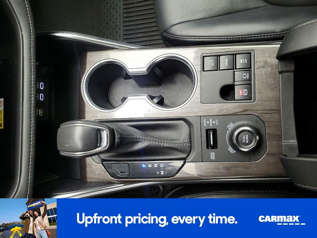 used 2023 Toyota Highlander car, priced at $37,998