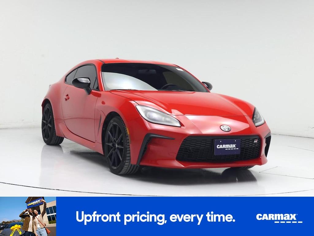 used 2025 Toyota GR86 car, priced at $35,998