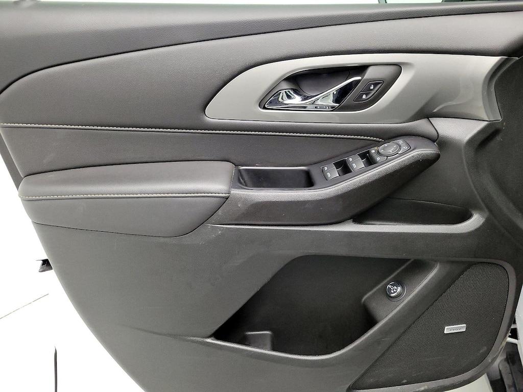 used 2023 Chevrolet Traverse car, priced at $34,998