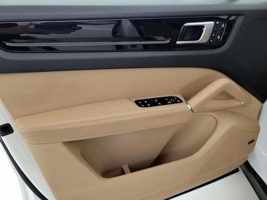 used 2022 Porsche Cayenne car, priced at $46,998