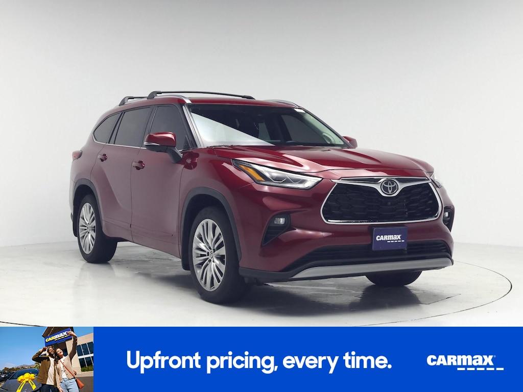 used 2023 Toyota Highlander car, priced at $45,998