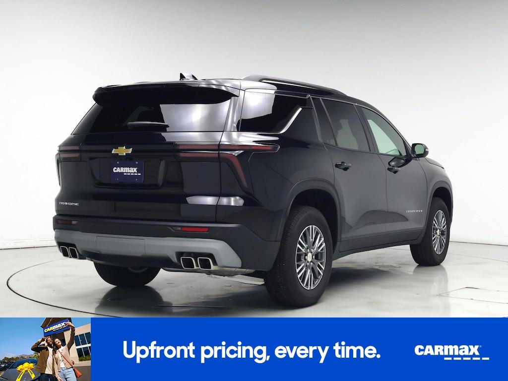 used 2025 Chevrolet Traverse car, priced at $39,998