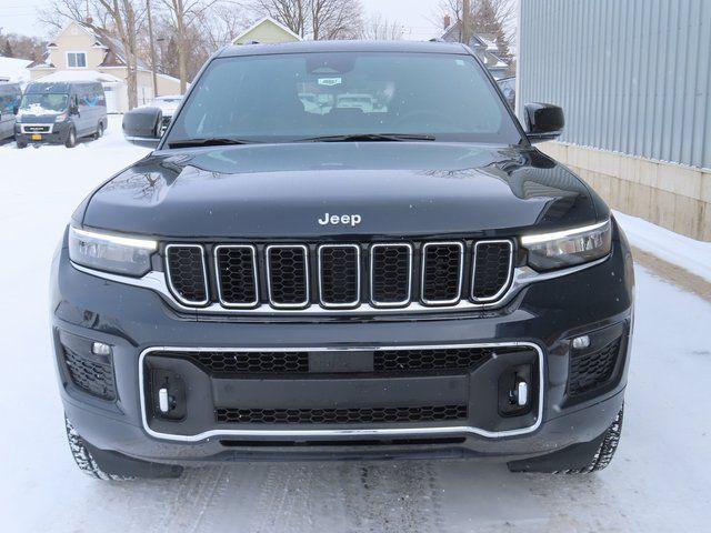 used 2024 Jeep Grand Cherokee car, priced at $42,877