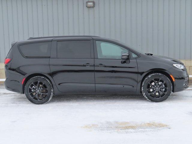 new 2026 Chrysler Pacifica car, priced at $51,498