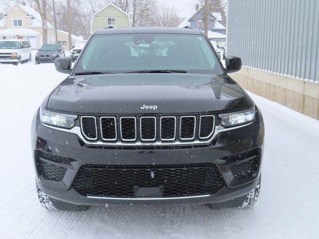 used 2023 Jeep Grand Cherokee car, priced at $26,397