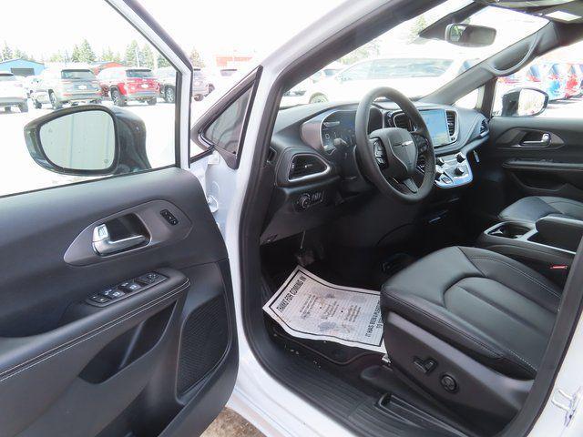 new 2026 Chrysler Pacifica car, priced at $46,498