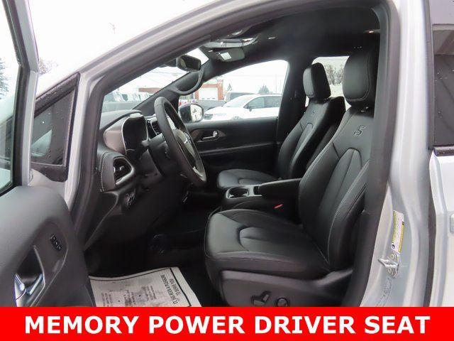 new 2026 Chrysler Pacifica car, priced at $48,282