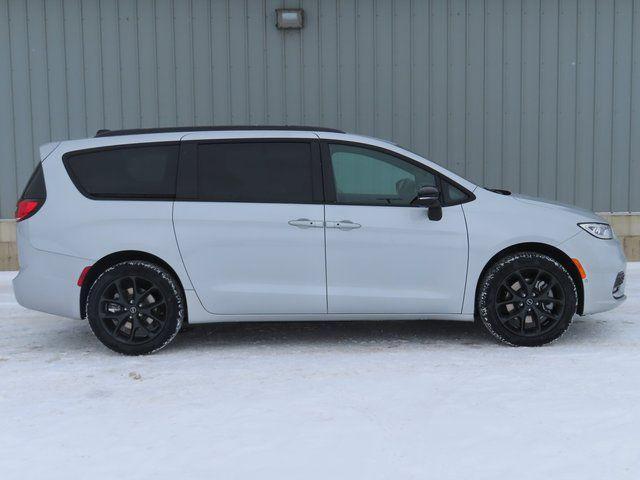 new 2026 Chrysler Pacifica car, priced at $48,282