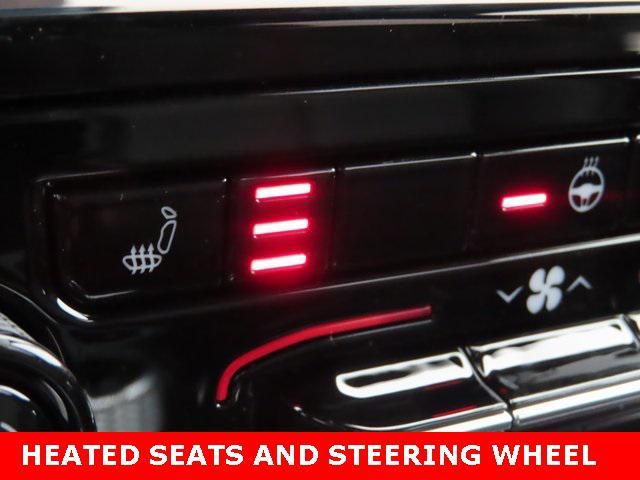 new 2025 Jeep Grand Cherokee car, priced at $45,550