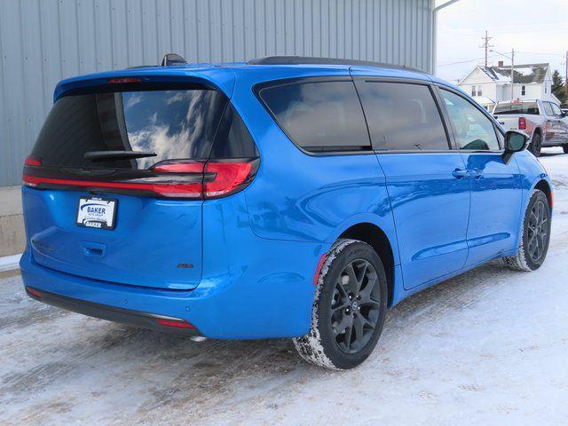 new 2026 Chrysler Pacifica car, priced at $49,684