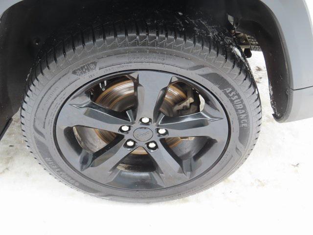 used 2023 Jeep Grand Cherokee L car, priced at $28,298