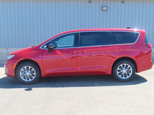 new 2026 Chrysler Pacifica car, priced at $47,998