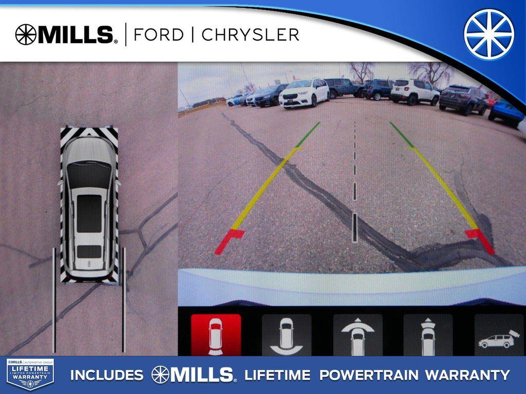 new 2024 Chrysler Pacifica Hybrid car, priced at $48,879