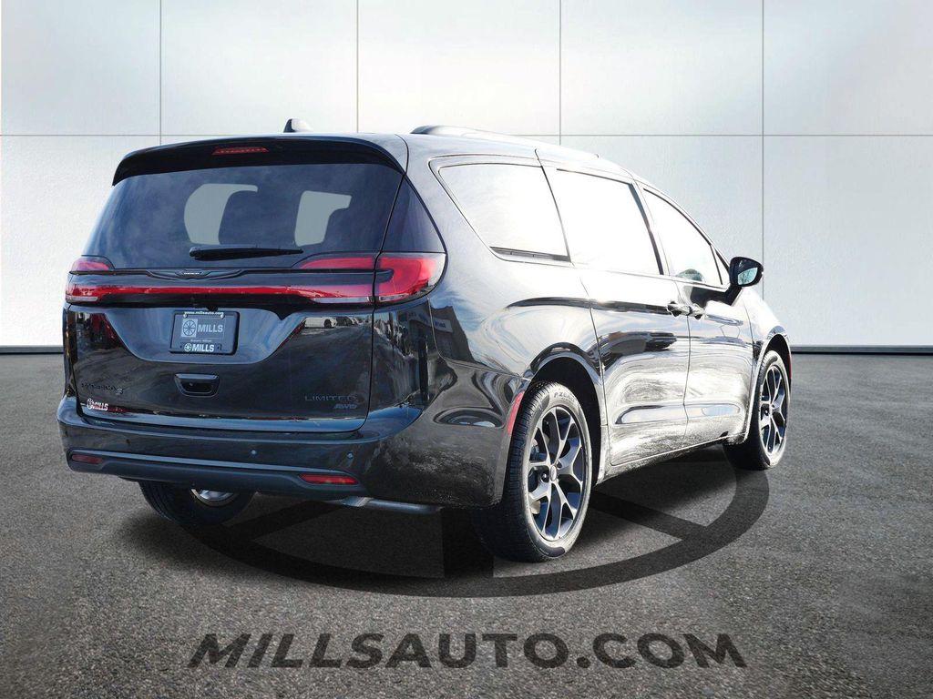 new 2026 Chrysler Pacifica car, priced at $55,628