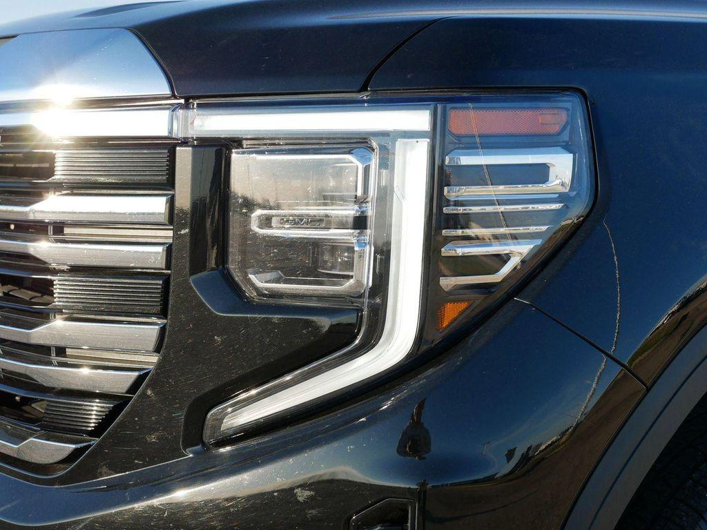 used 2024 GMC Sierra 1500 car, priced at $41,991