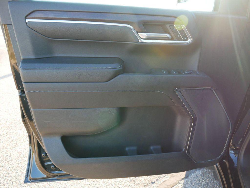 used 2024 GMC Sierra 1500 car, priced at $41,991