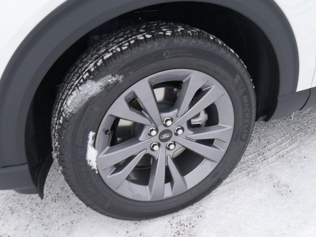 new 2026 Ford Explorer car, priced at $48,417