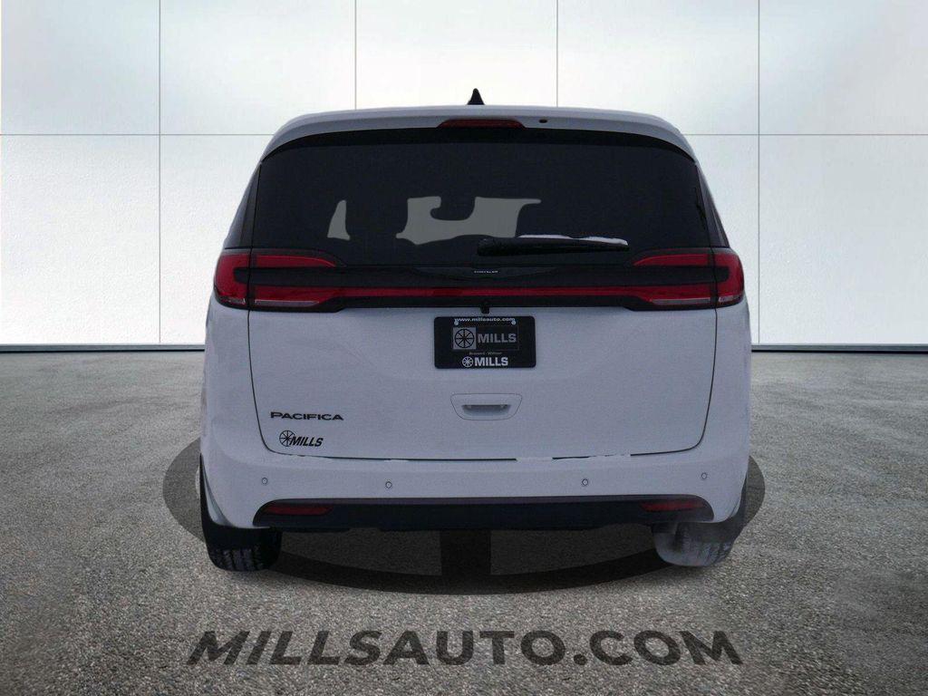 new 2026 Chrysler Pacifica car, priced at $40,184