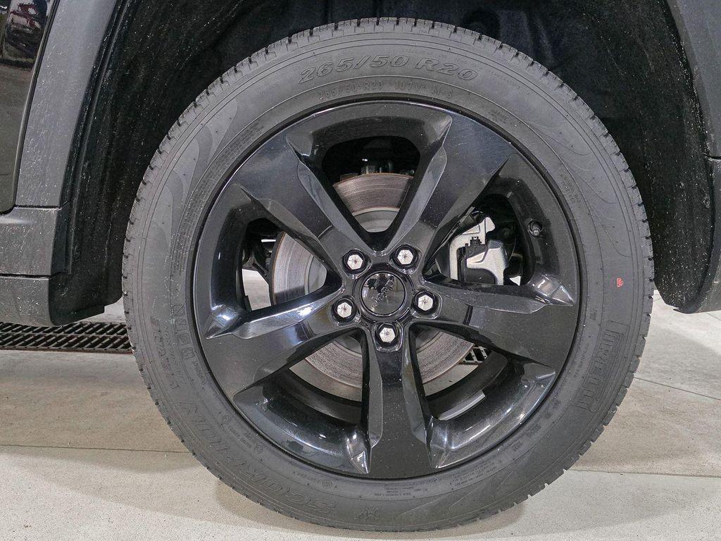 new 2025 Jeep Grand Cherokee L car, priced at $49,828