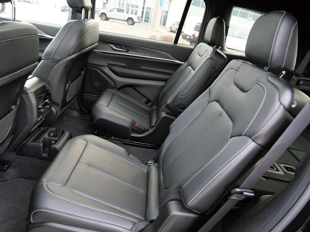 new 2025 Jeep Grand Cherokee L car, priced at $43,467