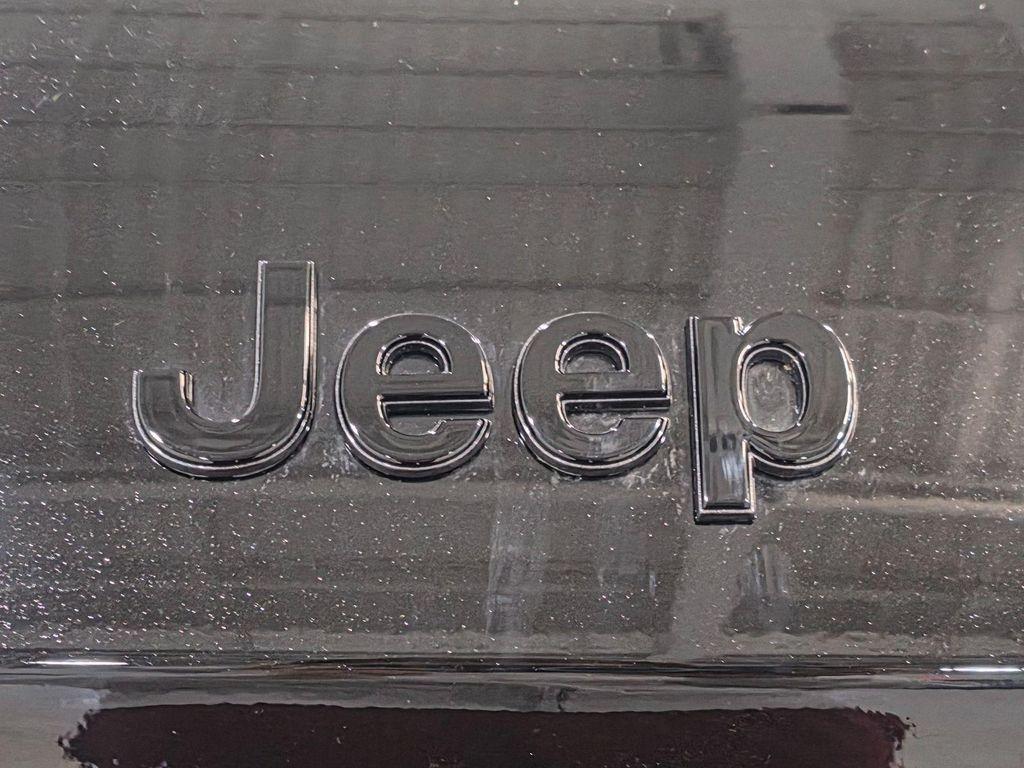 new 2025 Jeep Grand Cherokee L car, priced at $49,828