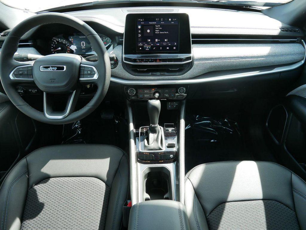 new 2025 Jeep Compass car, priced at $31,535