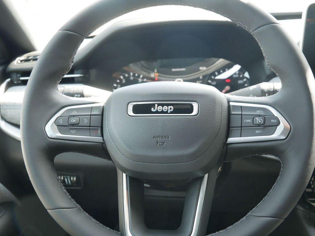 new 2025 Jeep Compass car, priced at $31,535