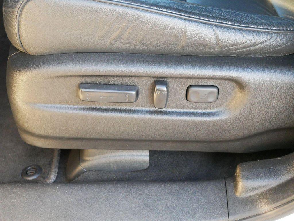 used 2022 Honda Pilot car, priced at $26,991