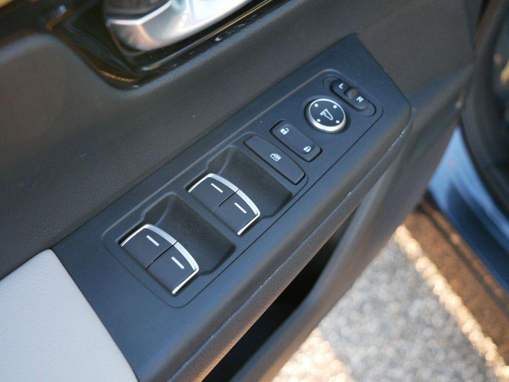 used 2024 Honda CR-V car, priced at $30,991