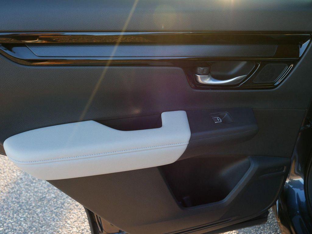 used 2024 Honda CR-V car, priced at $30,991