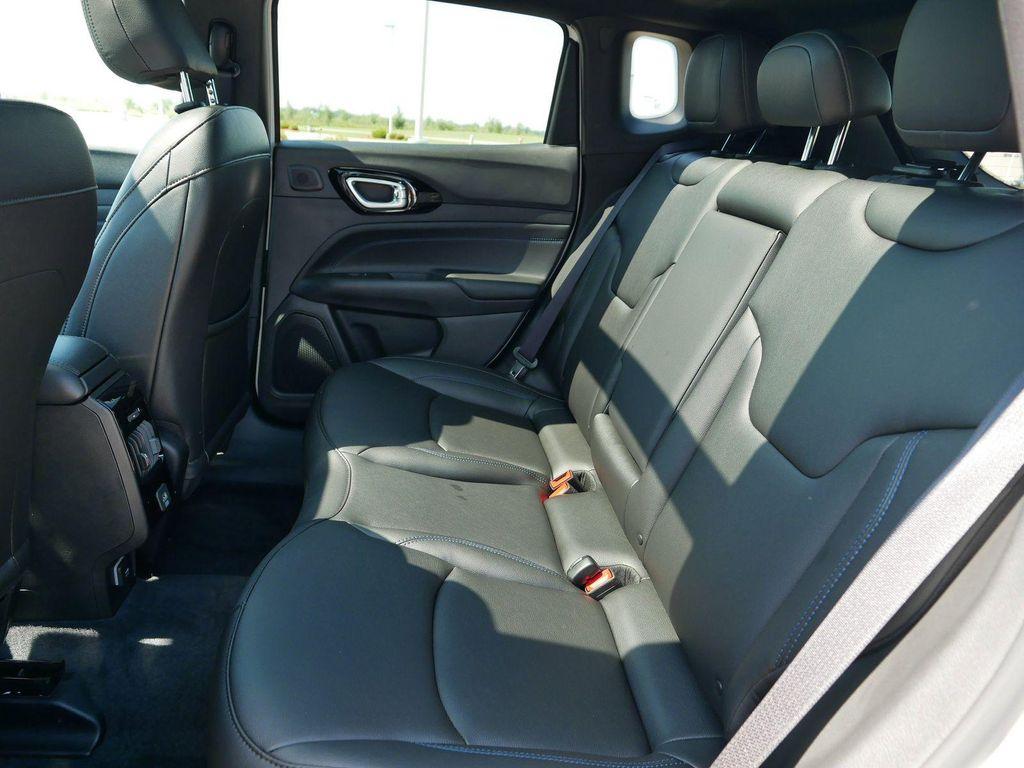 new 2025 Jeep Compass car, priced at $37,275