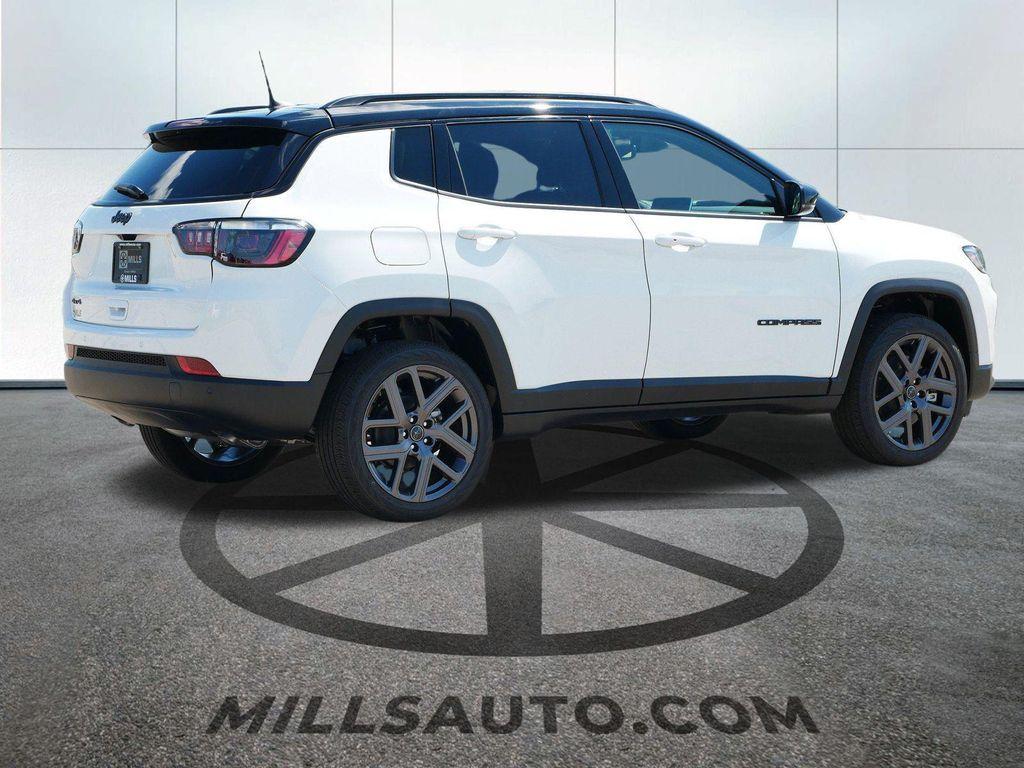 new 2025 Jeep Compass car, priced at $37,275