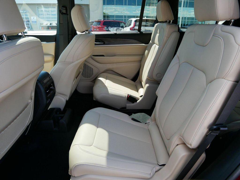 new 2025 Jeep Grand Cherokee L car, priced at $51,347