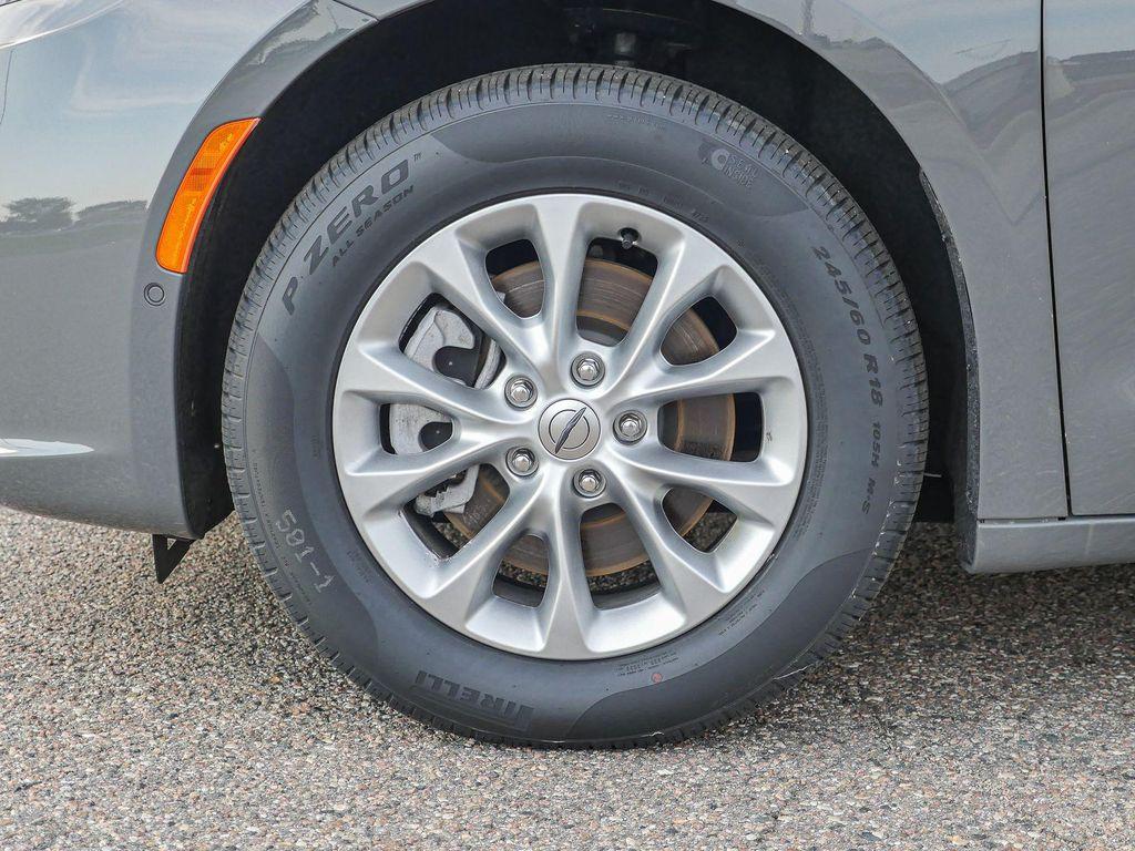 new 2024 Chrysler Pacifica car, priced at $41,491